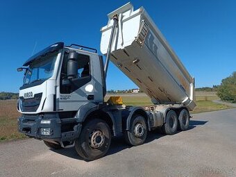 Iveco Trakker AD410T Sklápěč S1 SCHMITZ 2019 32t km