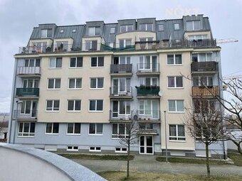 Pronájem byt 2+kk, 68㎡