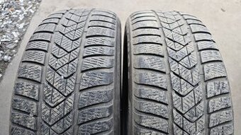 Zimní pneu 205/55/17 Pirelli