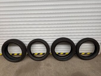 Michelin PilotRoad2 120/70ZR17 58W a 190/50ZR17 73