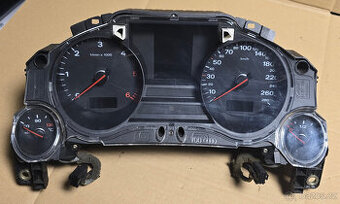 Panel přístrojů budíky 3.0TDI 4.0TDI Audi A8 D3 4E