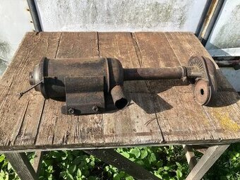 zetor 25- airbox, vzduchoví filtr.