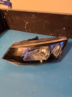 halogenový světlomet ŠKODA Fabia III