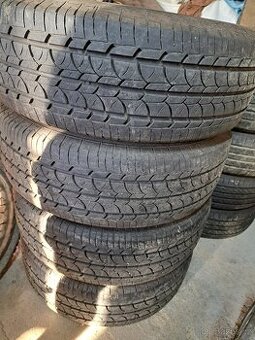 215/65r16c barum letní