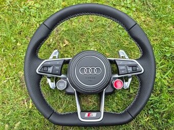 -AUDI R8 VOLANT SPORTOVY - START/STOP - DRIVE tlačidlami