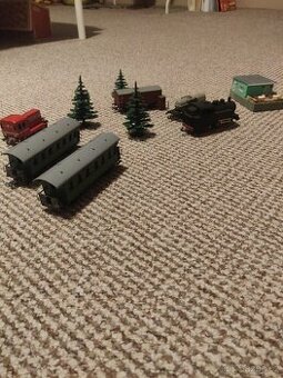 Stará modelová železnice H0 / Gützold / DDR – koleje, výhybk