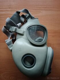 Plynová maska m10m s vybavením