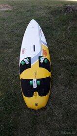 Windsurfingový plovák Fanatic Pure Bee 124l