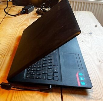 Lenovo IdeaPad 110 - 2x1,6GHz CPU/240GB SSD/4GB RAM