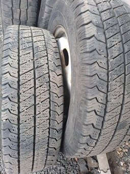 Pneu 195/ 70/R15 C