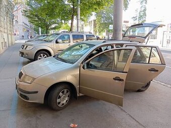 Škoda fabia 1.2 combi stribrna-zlatá metal.