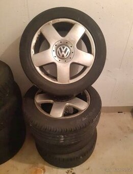 Alu kola vw 5x100 r15 6j et43 letni pneu 195/55/15