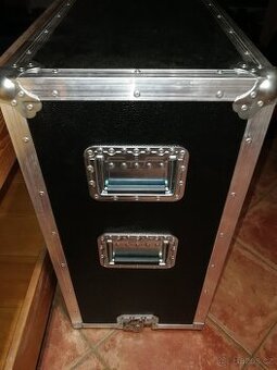 Prodám přepravní case na reprobednu 4x12