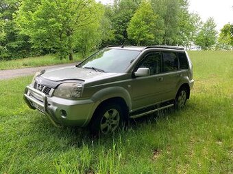 Nissan X-trail 2,2 dci 100 kw ,r.v.2004