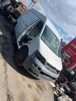 Vw transporter T5 díly
