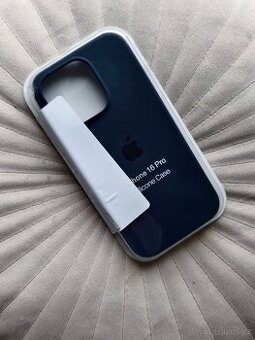 Silikonový kryt Apple iPhone 16 Pro - tmavě modrý