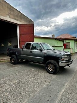 Chevrolet Silverado 1500 LT 4x4,  4,8 V8, LPG
