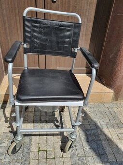 toaletní židle, záchod pro nemocné, na kolech