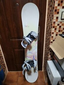 Prodám úplně nový snowboard TRANS 151cm dlouhý.