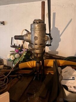 Stojanová vrtačka NAREX ILP 24/8