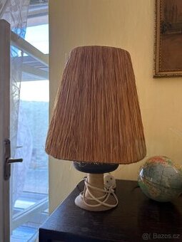 Retro stolní lampa