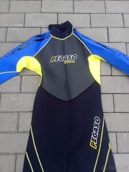 Neoprénová kombinéza s obuví