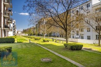 Pronájem světlého bytu 3+kk s prostornou terasou, Korunní dv