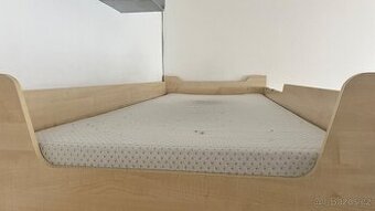 Palanda s matrací,pracovním stolem,skříní,úložným prostorem