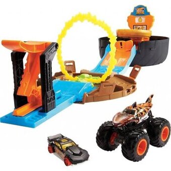 Hot Wheels Monster Trucks Pneumatika – Kaskadérská aréna -