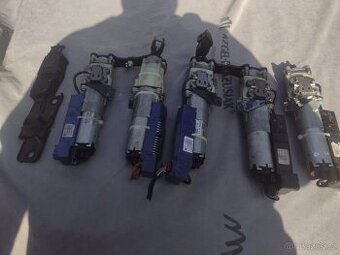 Audi A4 b8,A6 4f motory zadního El.kufru