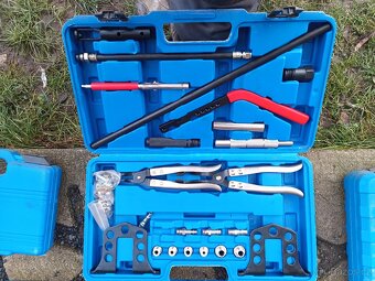 QUATROS Sada na montáž a demontáž ventilů