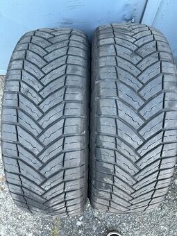 Celoroční pneu 215/60/17C Michelin