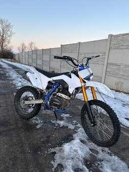 Minirocket Hurricane 250