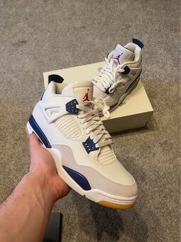 Nike Air Jordan 4 Retro SB Navy
