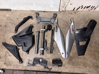 Aprilia Tuono 1000 gen2