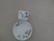 Pěkné porcelánové hrnečky s kytičkou