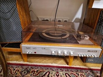 Gramofon Tesla NZC 143