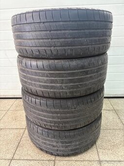 Sada pneu Bridgestone 225/40 R19