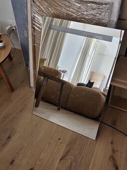 Koupelnové zrcadlo 50x70cm s LED osvětlením