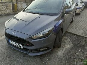Ford Focus ST 2.0 TDCi 136 kw - 1
