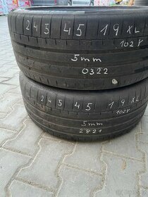 Letní pneu 245/45/19 102Y XL Continental 2x5mm dot22