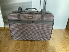 Cestovní kufr ve výborném stavu