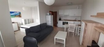 Pronájem bytu 1+kk s gar.stáním, 46 m² Praha- nám. Junkových
