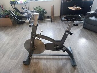 spinning kolo, cyklotrenažér