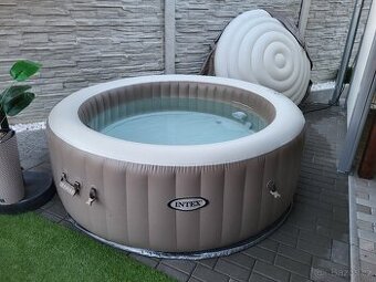 Prodám Vířivku Intex Pure Spa pro 4osoby.
