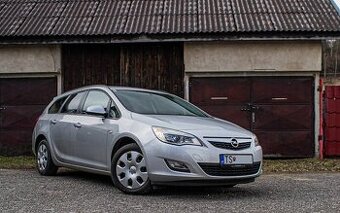 Opel Astra Sport Tourer ST 1.7CDTi ECOTEC 81kW M6