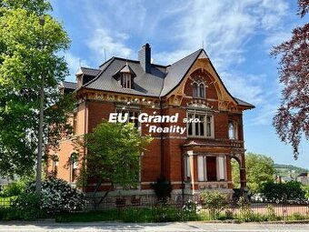 Prodej zrekonstruované vily z konce 19 století v Neugersdorf - 1