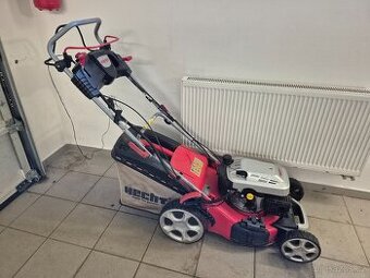 Sekačka s pojezdem a el. startérem HECHT 5484 SXE
