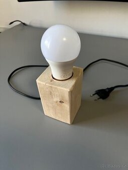 Chytrá RGB žárovka PHILIPS Wiz connected - 1