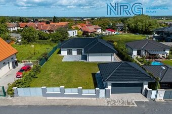 Prodej rodinného domu 5 + kk, Svojetice 1103 m2